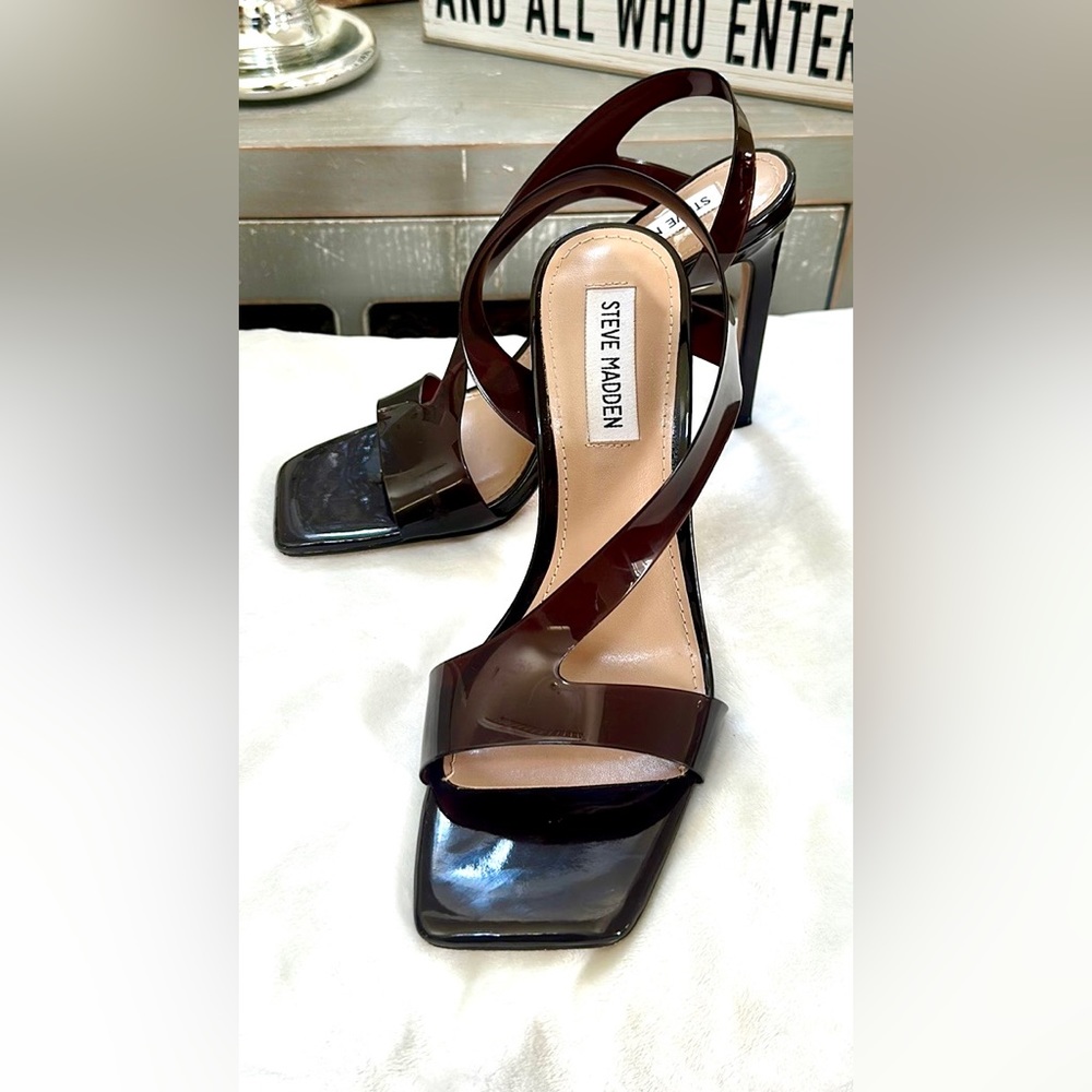 Steve Madden Nila Vinyl Square Toe Dress Sandals, Womens, 7.5M, Brown